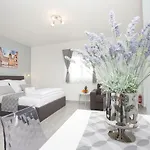 Art Apartment