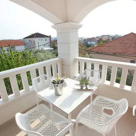 Art Apartamento Trogir